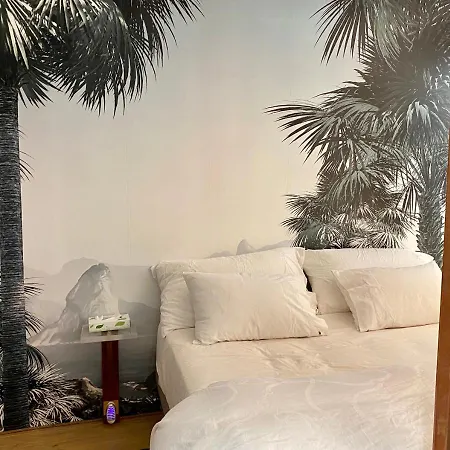 Апартаменты Charmant Appartement Annecy *