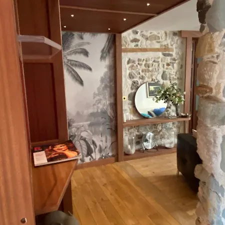 Апартаменты Charmant Appartement Annecy