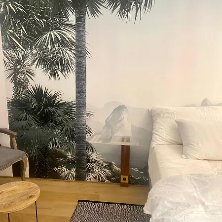 Апартаменты Charmant Appartement Annecy *