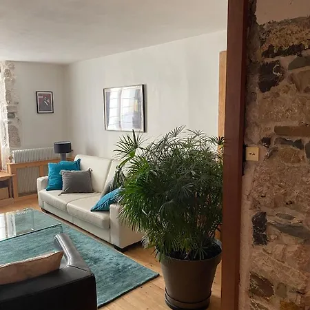 Charmant Appartement Annecy Апартаменты *