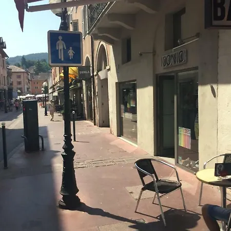 Апартаменты Charmant Appartement Annecy Анси